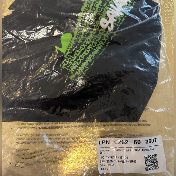 BNWT Savage x Fenty Tagged Forever Savage Legging Caviar L - Picture 3 of 3